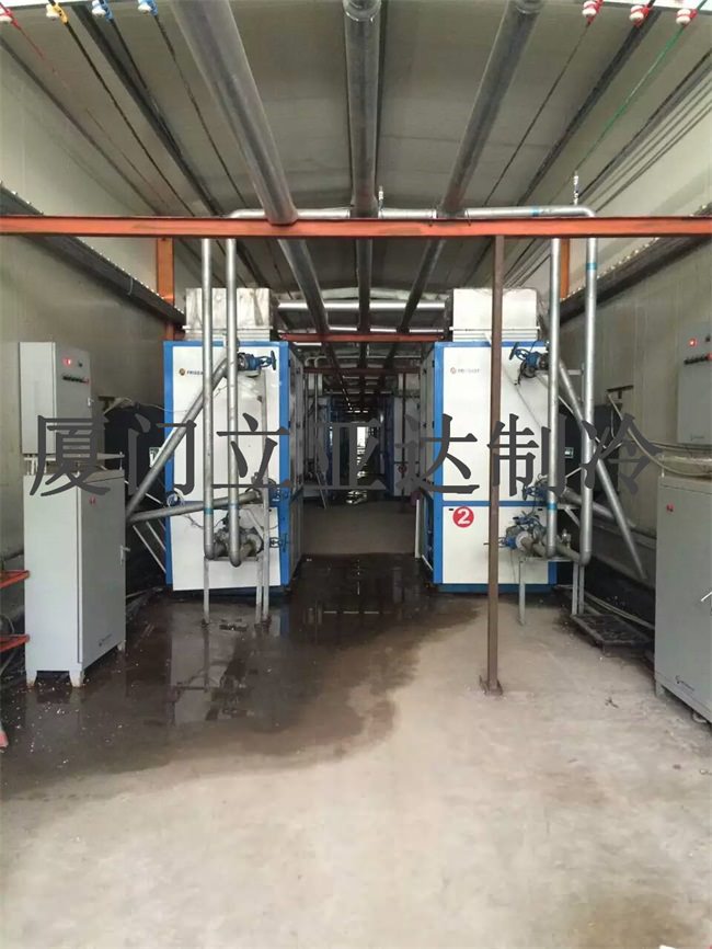 ʳƷ�S(ch��ng)����C(j��)�M���b